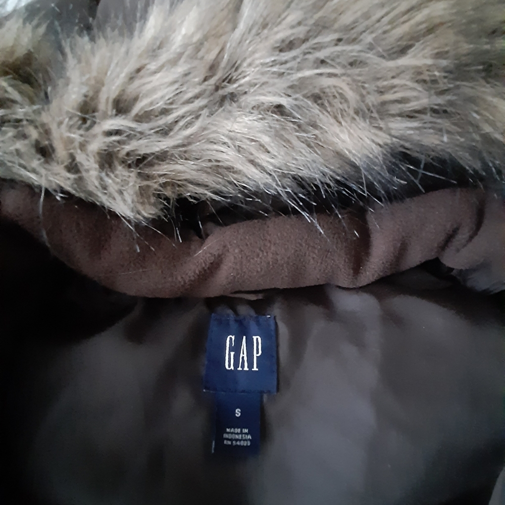 Gap Down Vest - image 3
